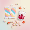 Kit Marshmallow — Meias Marshmallow + Vela Morango Silvestre Pequena